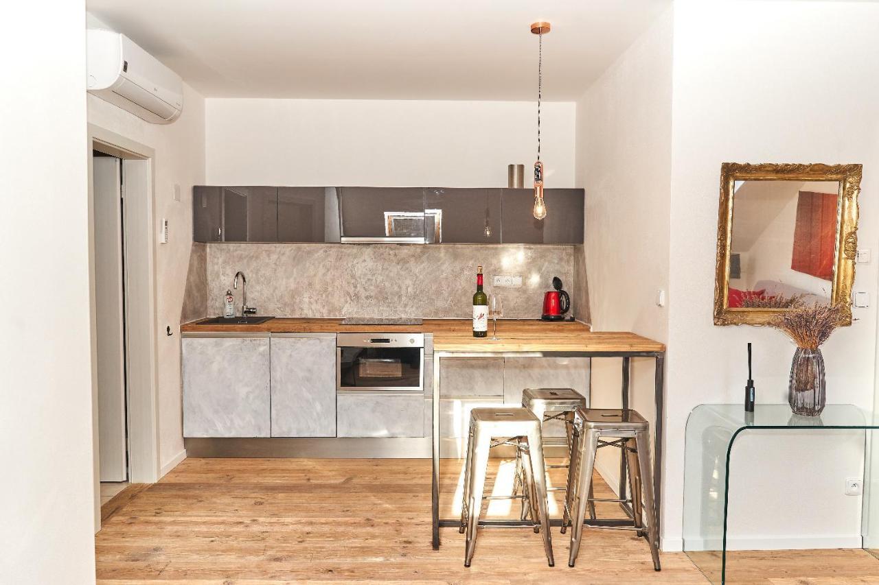 מיקולוב Apartman Newstalgie מראה חיצוני תמונה
